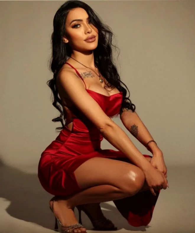 Nomira
