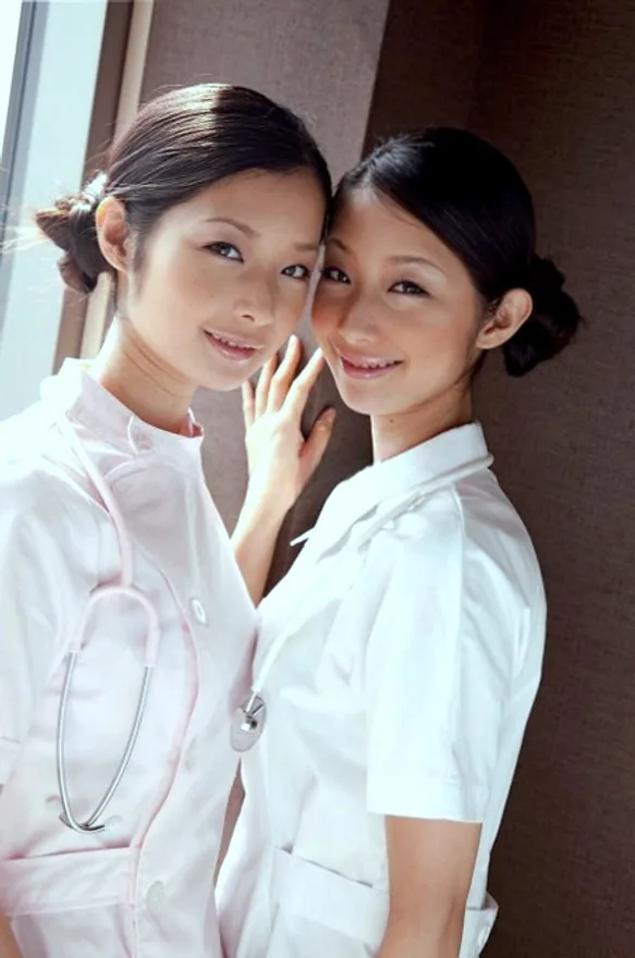 Ariko & Yui "duo With Girl"