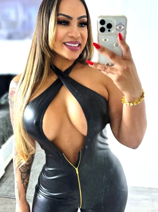 Nina Dellix