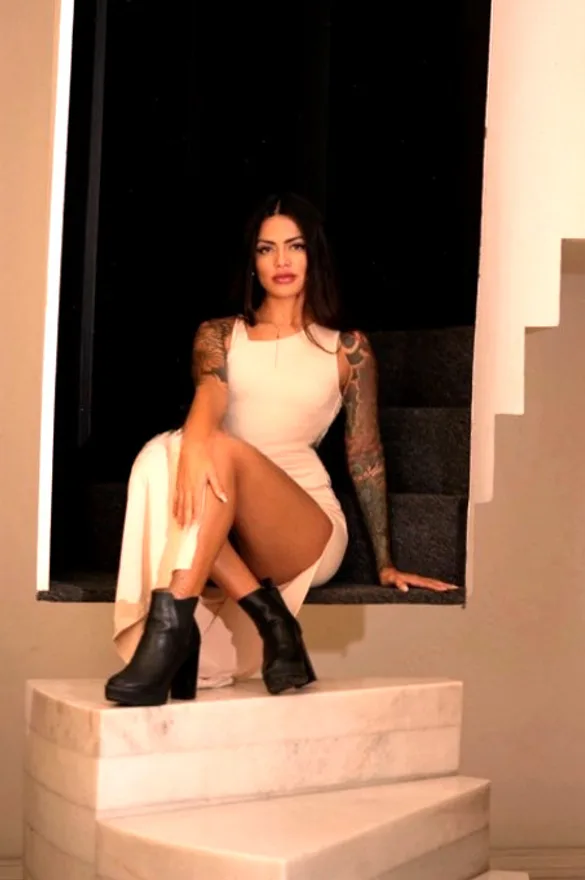 Una