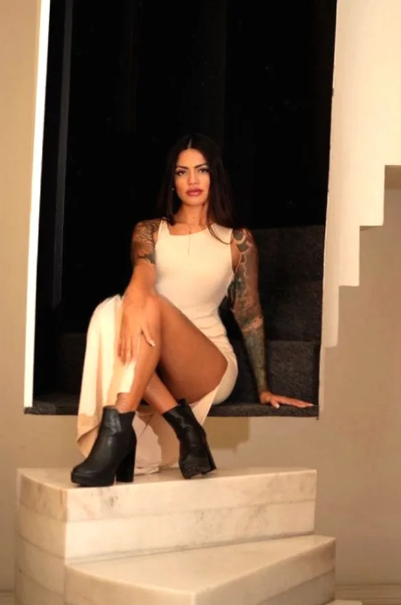 Una