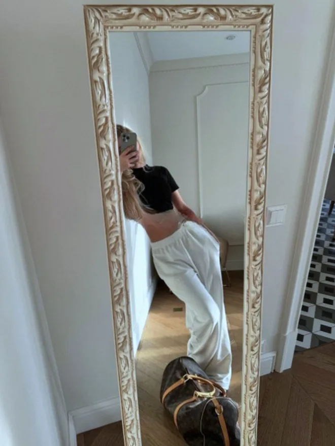 Alla