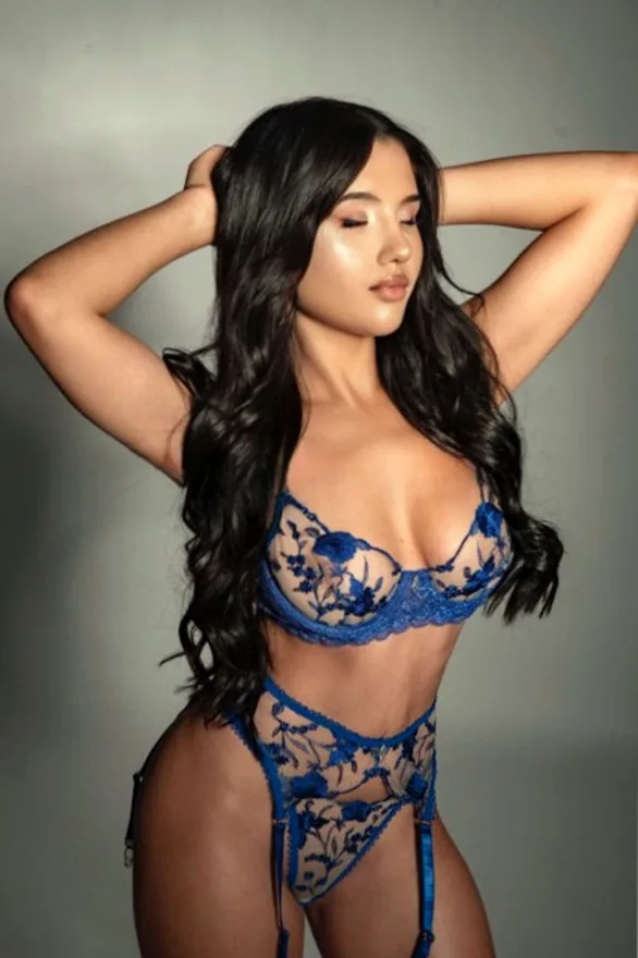 Bella