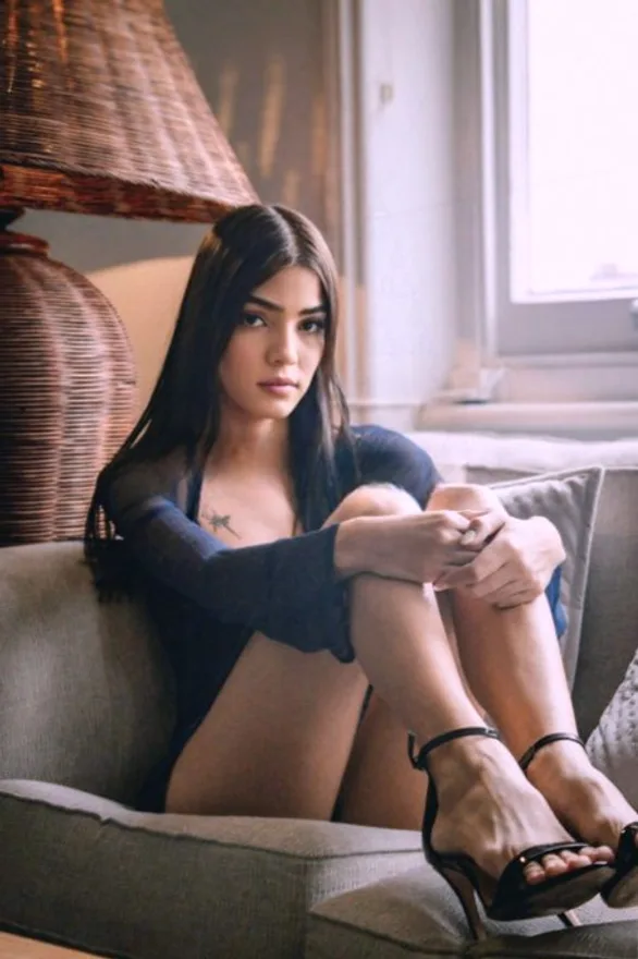 Bella